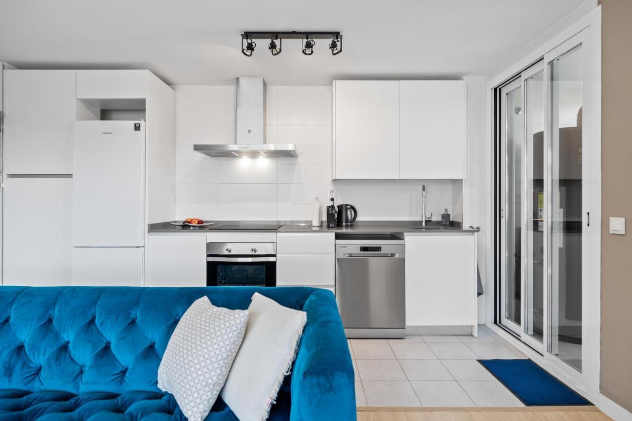 Luxury New Apartment City Center Estepona - Private Parking Buitenkant foto