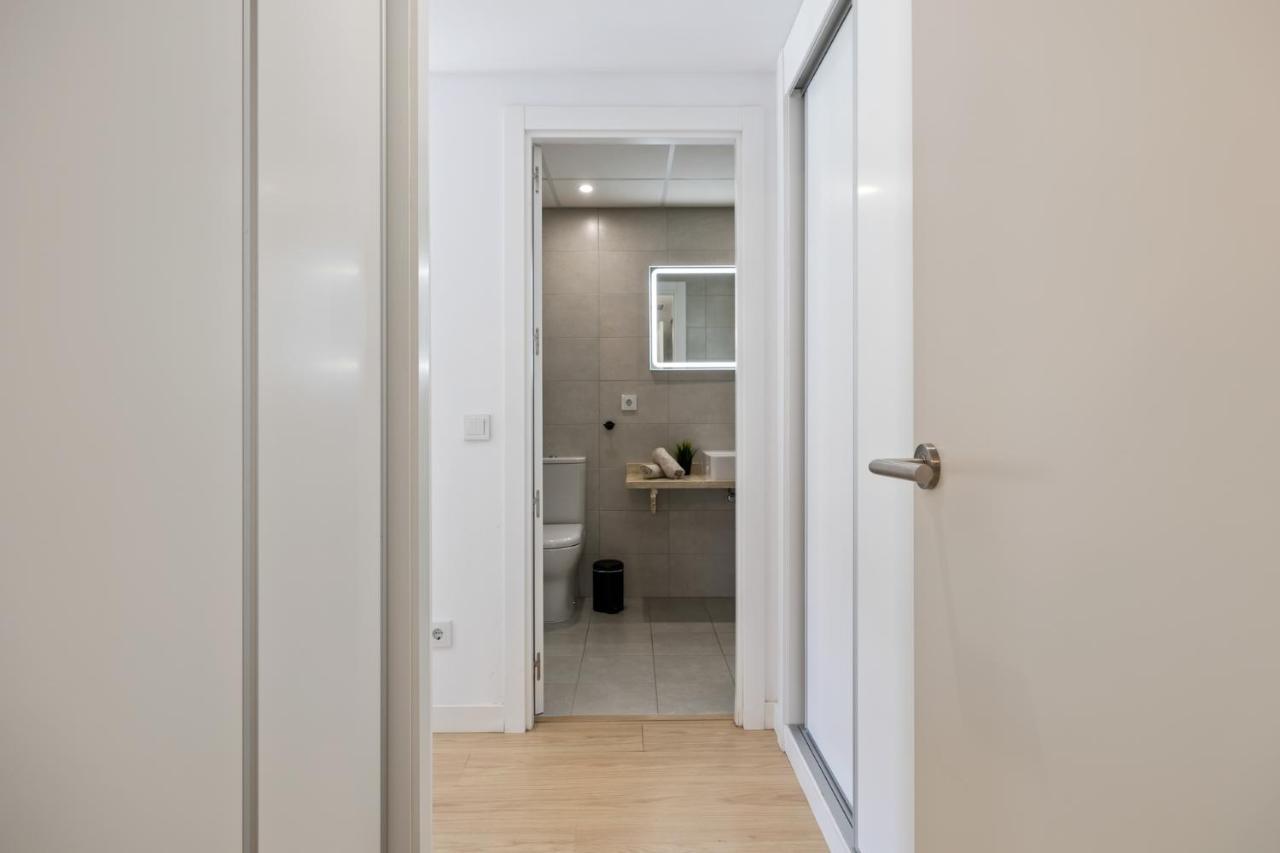 Luxury New Apartment City Center Estepona - Private Parking Buitenkant foto
