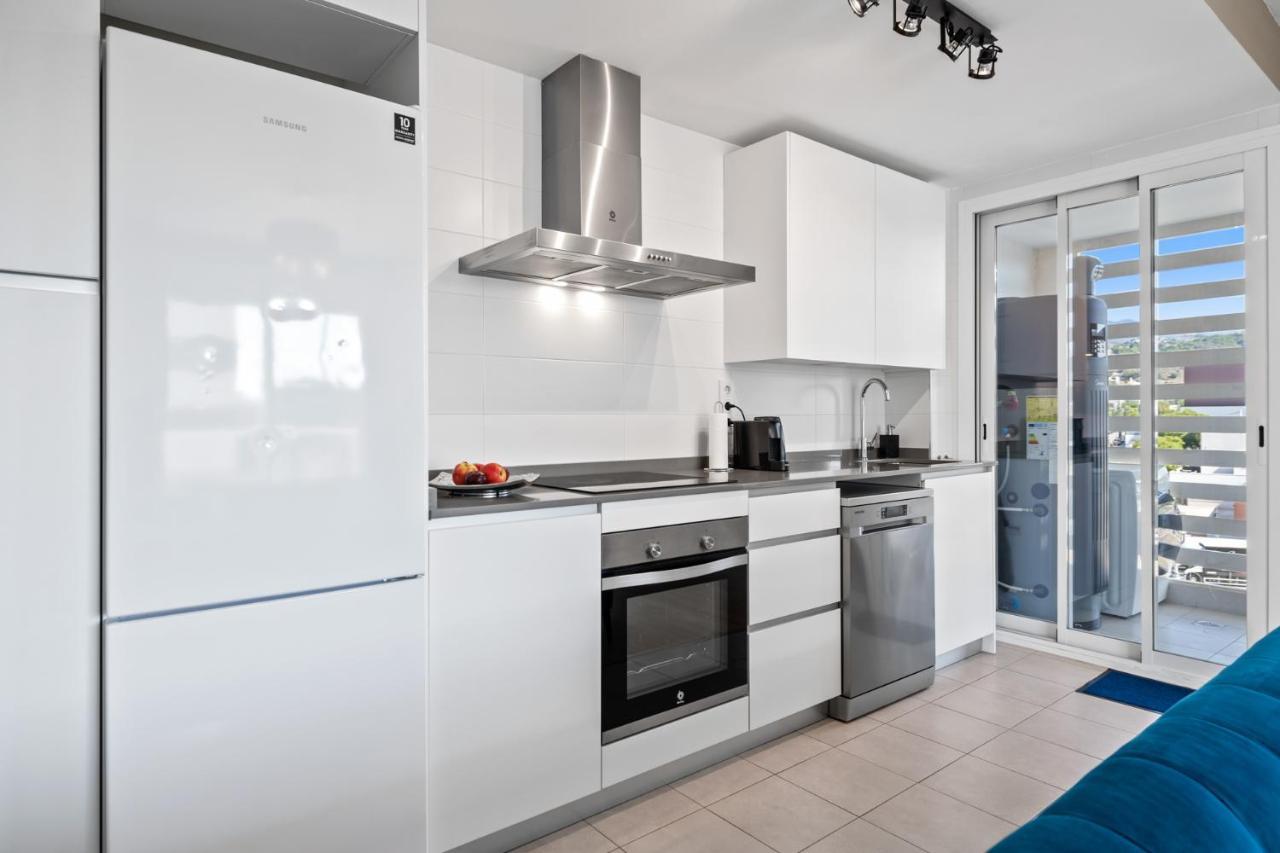 Luxury New Apartment City Center Estepona - Private Parking Buitenkant foto