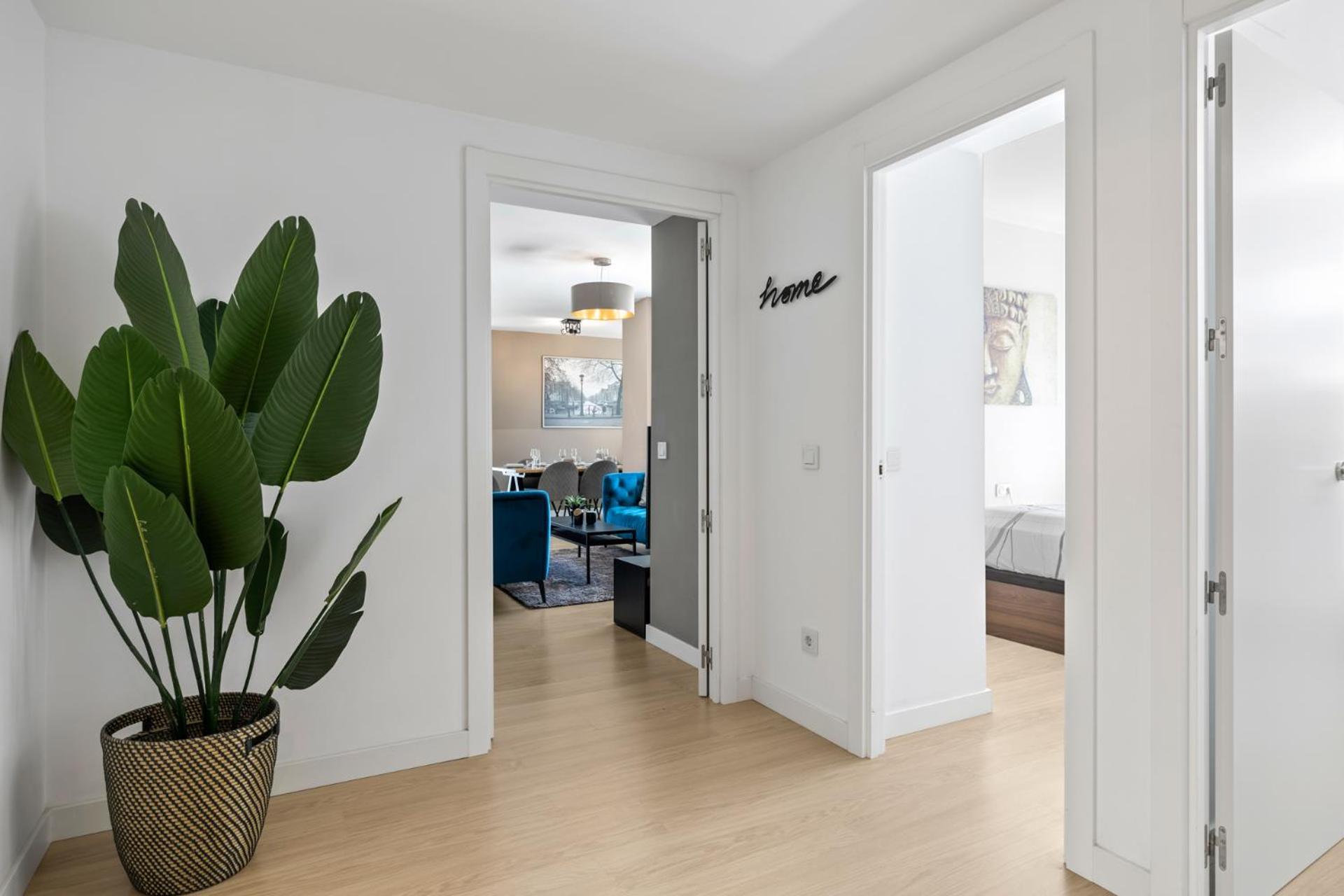 Luxury New Apartment City Center Estepona - Private Parking Buitenkant foto