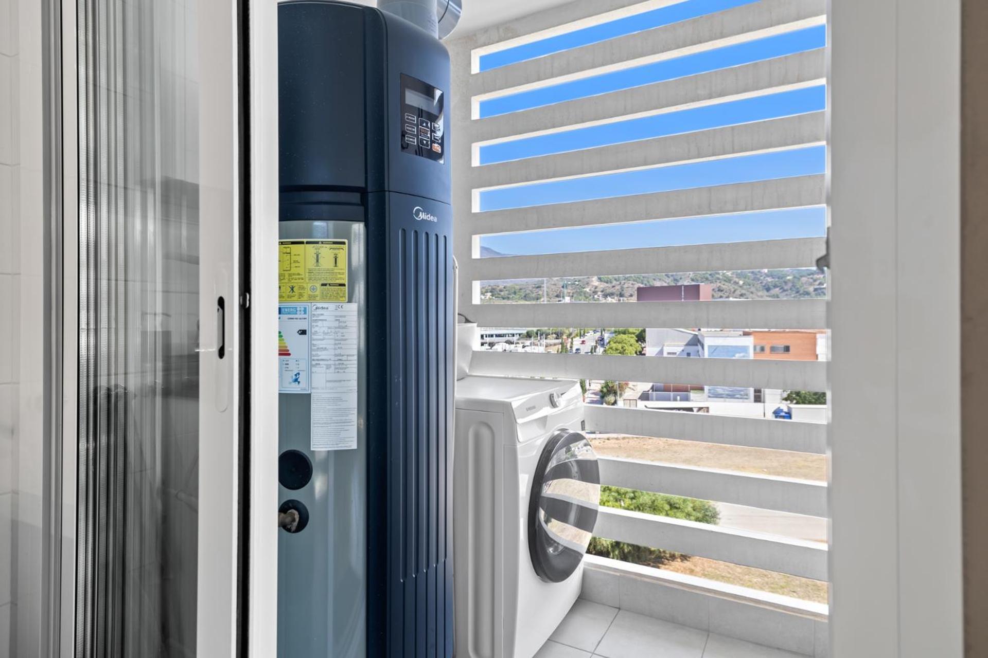 Luxury New Apartment City Center Estepona - Private Parking Buitenkant foto